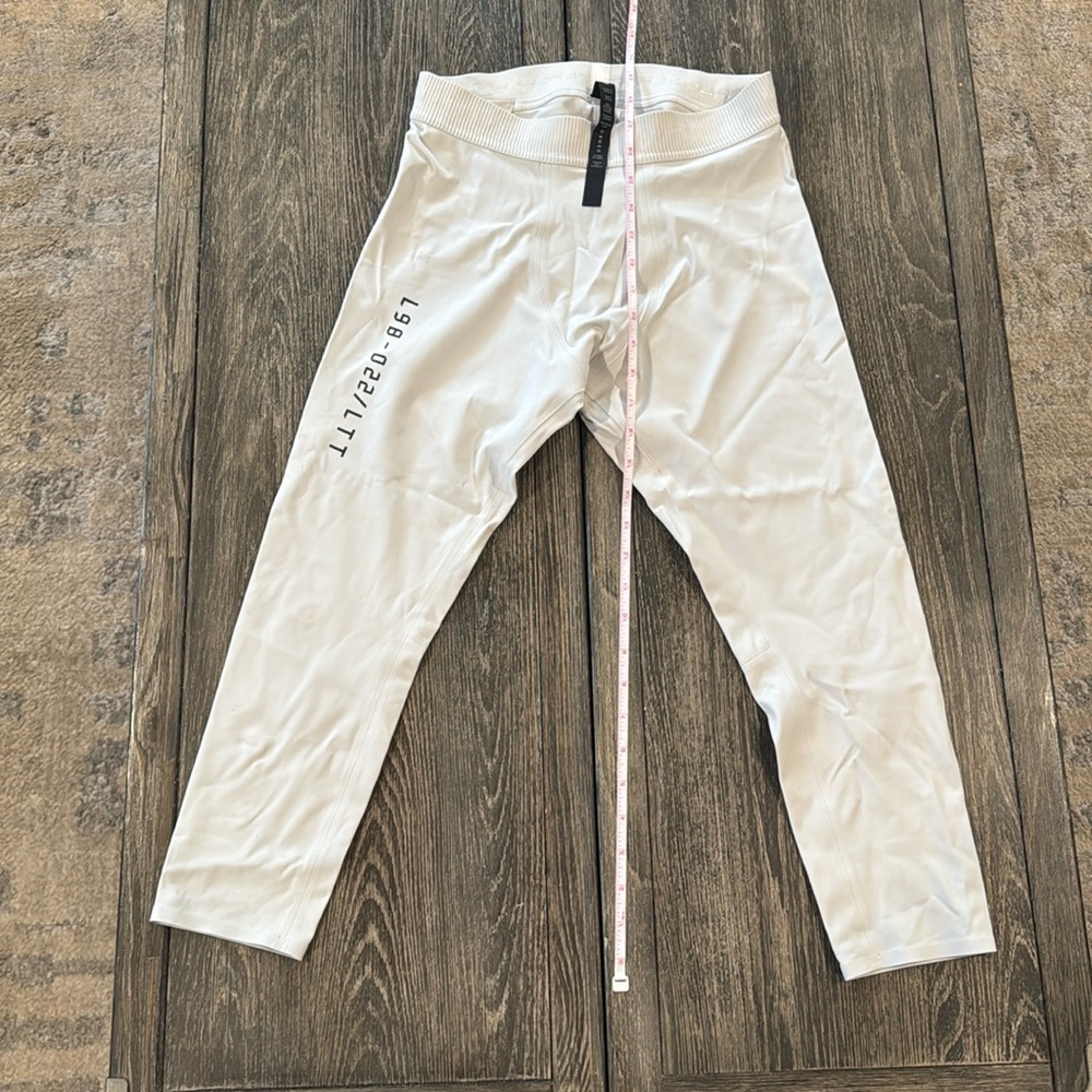 Men’s large lulu lemon compression pant